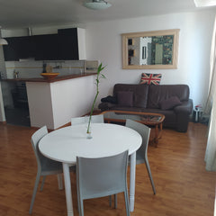 Dans le quartier Historique de Belcier à deux pas de la Gare st Jean.<br /><br / Bordeaux, France Duplex Bordeaux Belcier Gare St Jean Entire rental unit vacation rental 8263427