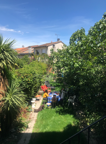 Hello,<br /><br />Pendant mes vacances, je sous loue ma chambre du 24 juillet au Paris, France Chambre privée / belle maison bordelaise / jardin Private room in home vacation rental 40777627