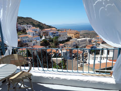 Cute, little guest house, built in 1900, in the hill town Ioulis, with amazing v  Cute little guest house in Ioulida - Kea Cycladic home vacation rental 19740183