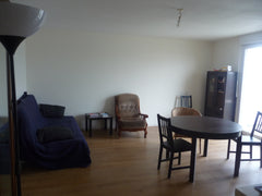 Un 2 pieces 50 m2, petite terrasse, piscine de l'immeuble accessible en été, 4°  Paris, France Logement entier calme Gare Entire rental unit vacation rental 4727524