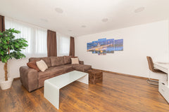 DE:<br />In meinem Apartment wohnst du in ruhigem, geräumigem und sehr gepflegte Vienna, Austria Bright&modern apartment next to Schönbrunn Palace Entire rental unit vacation rental 36971402