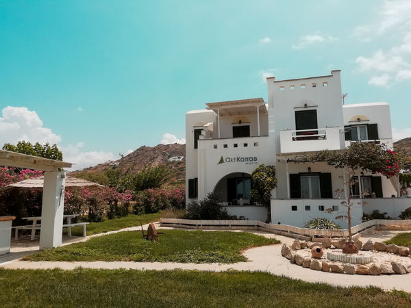 Akti Karras is a family run apartment complex which offers accommodation in full Naxos, Greece Akti Karras, Plaka Naxos (up to 3 guests) Entire rental unit vacation rental 36783589