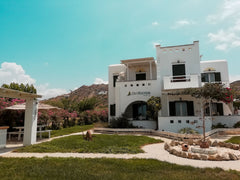 Akti Karras is a family run apartment complex which offers accommodation in full Naxos, Greece Akti Karras, Plaka Naxos (up to 3 guests) Entire rental unit vacation rental 36783589