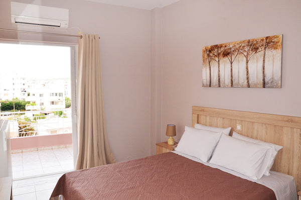 This cozy appartment is on the second floor. It has a private bedroom with a que Chania, Greece Roula's apartment #3 Entire rental unit vacation rental 34709019
