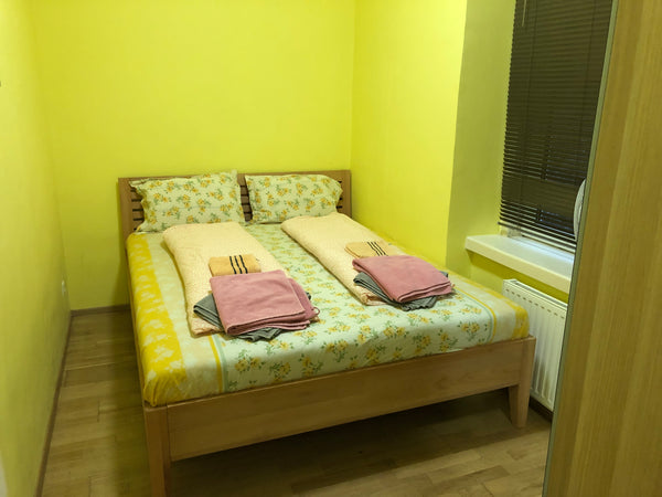 Heizung Thereme ist in Wohnzimmer und in Schlafzimmer befindet sich ein 160x200  Ebreichsdorf, Austria 40sqm with 30sqm Yard Ground floor Near Belveder! Entire rental unit vacation rental 17221187