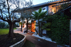 Cette maison très moderne allie confort et charme. Laissez vous séduire égalemen Calvi, France Belle maison d'architecte en ville Entire home vacation rental 2436520