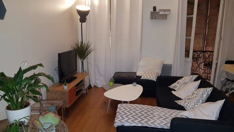 Appartement de 50m2 situé en plein centre ville de Bordeaux, dans son quartier h Bordeaux, France T2 lumineux en plein Centre Historique de Bordeaux Entire rental unit vacation rental 21210682