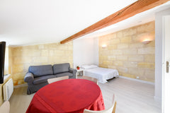 Air-conditioned bright studio on the second floor of a small stone building. Loc Bordeaux, France Large studio in Bordeaux Chartrons Entire rental unit vacation rental 6254000