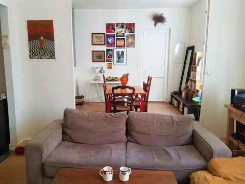 Appartement chaleureux et lumineux situé à trois minutes à pied du centre-ville   Appartement chaleureux à deux pas du centre-ville Entire rental unit vacation rental 36292704