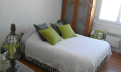 Belle Chambre Privé dans un appartement.<br />Petit déjeuner inclus.<br />Langue Mauroux, France Chambre Privé aux Chartrons/Parking/Petit Déjeuner Private room in rental unit vacation rental 18072687