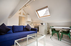 Enjoy a stylish experience at this centrally-located place.<br /><br />Brand new Brussels, Belgium 1 Bedroom Apt  near Grand Place -5P Entire rental unit vacation rental 681878669756409422