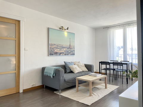 Come and discover Bordeaux in this superb, modern and bright T4 apartment, locat Bordeaux, France *VAILLANT* grand T4 moderne Entire rental unit vacation rental 649730221928348153