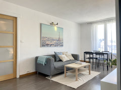 Come and discover Bordeaux in this superb, modern and bright T4 apartment, locat Bordeaux, France *VAILLANT* grand T4 moderne Entire rental unit vacation rental 649730221928348153