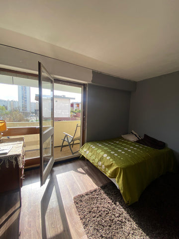 Tout près du cœur de Bordeaux, quartier des Chartrons, profitez d'une chambre co Bordeaux, France Grande chambre avec balcon et vue dégagée Private room in rental unit vacation rental 44414420