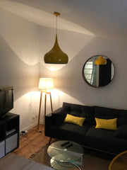 Le studio est situé en plein cœur de Bordeaux, juste a côté de la Rue Sainte Cat Saint-Philbert-de-Grand-Lieu, France Charmant appartement au cœur de Bordeaux Entire rental unit vacation rental 24176118