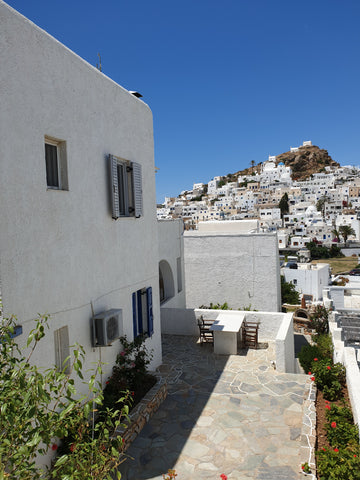 Aphrodite Hotel & Apartments is ideally located in the heart of Chora, the pictu  Aphrodite Apartments Room in hotel vacation rental 37150271