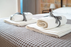 Τα Zaranis Rooms βρίσκονται 5 λεπτά από το κέντρο της Ερμούπολης. Είναι πλήρως α  Zaranis Rooms 2 Entire rental unit vacation rental 27284879