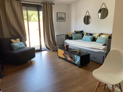 Venez séjourner dans un logement cosy aux portes de Bordeaux.<br />À deux pas du  Cottage Cosy neuf Entire cottage vacation rental 50306937