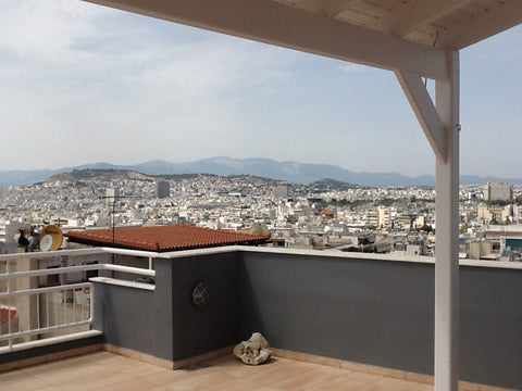 A bright, airy and inviting roof top studio with amazing city views and 50sqm de London, England, United Kingdom Athens Loft with Amazing City Views and Large Deck Entire loft vacation rental 11469627