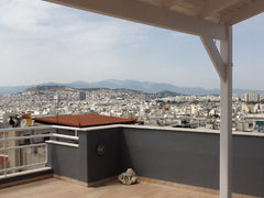 A bright, airy and inviting roof top studio with amazing city views and 50sqm de London, England, United Kingdom Athens Loft with Amazing City Views and Large Deck Entire loft vacation rental 11469627