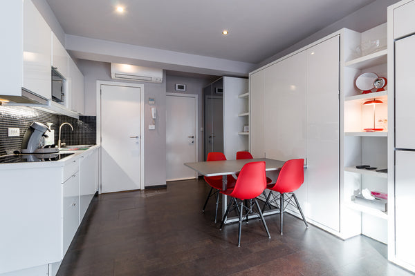 Recently renovated studio in center of Ghent, on third floor.  Elevator for lugg Ghent, Belgium Studio 3 - new in center of Ghent Entire condo vacation rental 3373603