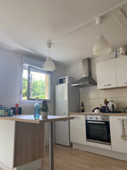 Ce logement parfaitement situé offre un accès facile à tous les sites et commodi Bègles, France Appartement Begles Entire rental unit vacation rental 711663404693588776