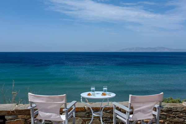 Stone and seaside, just like its name. A four-person house that offers the immed Tinos, Greece Lapis et Ora - house by the sea Entire home vacation rental 37075662