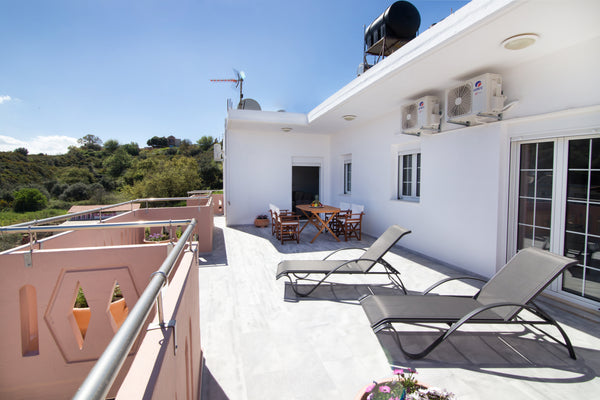 A cosy apartment, located just 3km from the town center of Chania in a ideal loc Chania, Greece Cosy renovated apartment 
