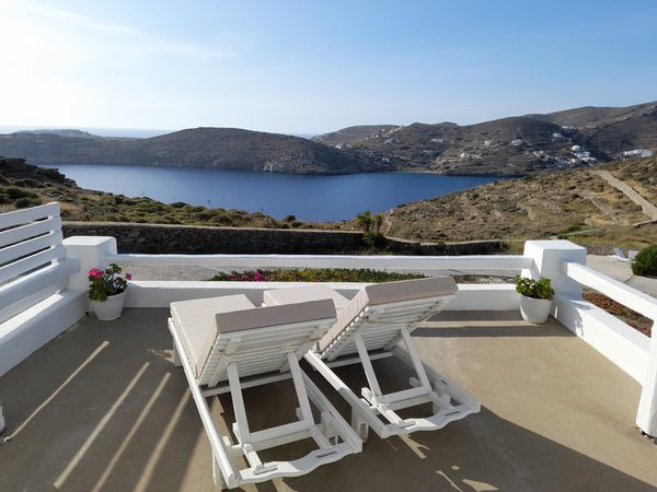 Romantic loft 1 is a holiday apartment suitable for two guests.With amazing sea   Romantic loft 1 *IOS ISLAND* Entire rental unit vacation rental 2759299