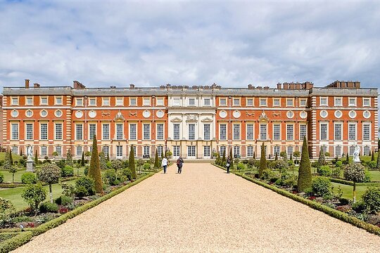 Hampton Court Palace Private Tour  Private Tours and Travel Guide Europe London CITY London Destination Tour