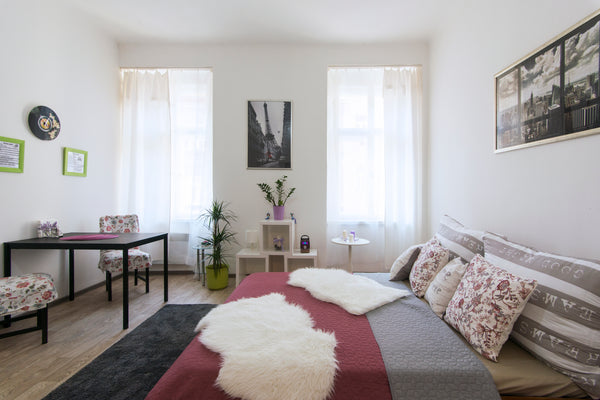 <b>The space</b><br />Апартаменты с прекрасным видом на Прагу в районе Vinohrady Prague, Czechia Modern Apt in center-  PARKING is  possible. Entire rental unit vacation rental 26666464