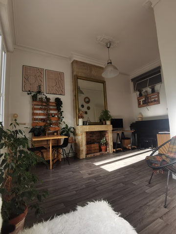 Appartement de 50m2 au 1er étage, tout équipé.<br />Disponible pour des moyens e Paris, France Bel appartement jardin public Bordeaux centre Entire rental unit vacation rental 29445799