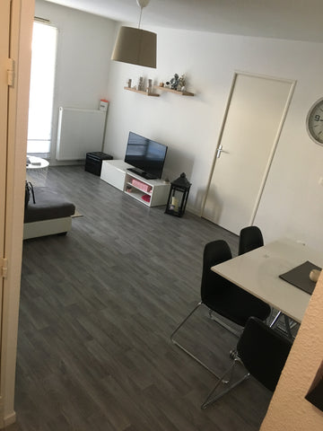 50 m2 simple et fonctionnel<br />En rdc avec petit balcon idéalement situé entre Mérignac, France T2 50 m2 propre et bien situé à Mérignac Entire rental unit vacation rental 40666128