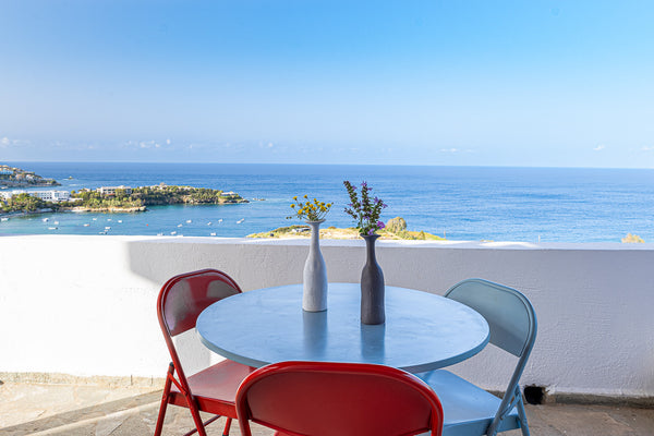A tranquil place for relaxing holidays, over looking Agia Pelagia bay and the Cr  Villa Pelagia with amazing view! Entire rental unit vacation rental 620025308401599585
