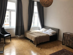 Hi, i'm renting out my spacious room (optional for two people). The room is free Vienna, Austria Free whole February/ Big room-10min to city center Private room in rental unit vacation rental 37961030