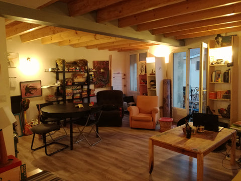 Notre appartement est un joyeux mélange de meubles récupérés un peu partout et d Bordeaux, France Dabdidou Bienvenue Private room in rental unit vacation rental 19679792