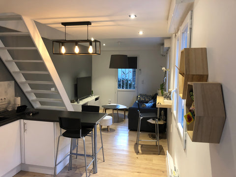 maison de ville moderne individuelle entièrement rénové avec goût  de 60 m² avec La Brède, France Maison de ville 2/4 pers avec jardin (clim). Entire townhouse vacation rental 34693842