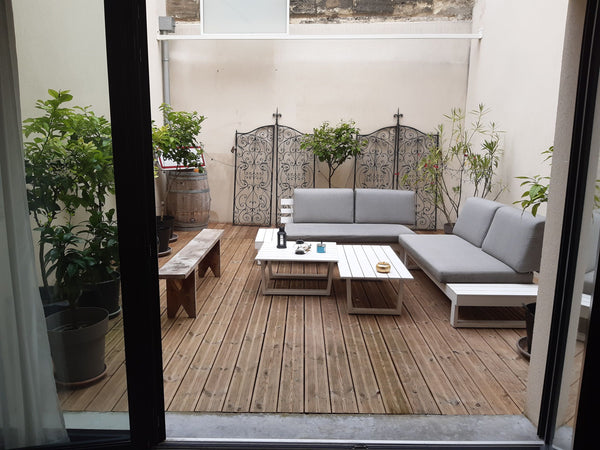 Logement entier dans résidence très calme, très bien situé à 20min du centre à p Bordeaux, France Superbe Duplex avec cour privé Entire rental unit vacation rental 51054898
