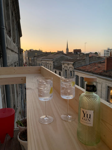 It's beautiful and bright apartment has been fully renovated. Location is perfec Bordeaux, France Capucins Market - Bright - Car park - Balconies Entire rental unit vacation rental 10337515