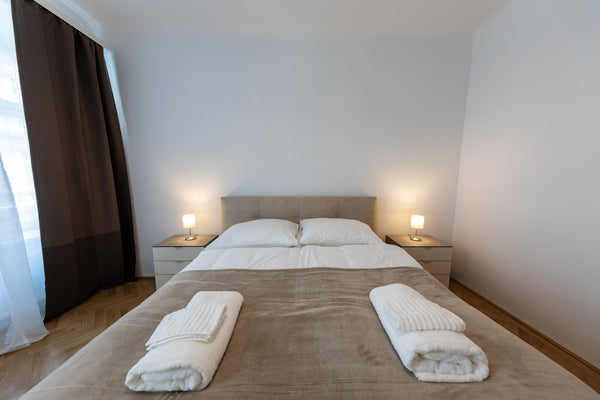 Das Pater-Schwartz-Gasse 3 liegt in Wien, 200 m vom Raimundtheater und 1,2 km vo  Vienna Dream Apartments Entire rental unit vacation rental 28178289