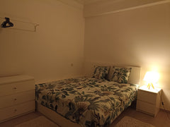 Private room with double bed and shared bathroom with hostess.<br />Wifi include Brussels, Belgium Private room in Brussels Private room in rental unit vacation rental 648208678396952595