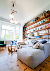 C'est un appartement qui a beaucoup de cachet, (l'immeuble date des années trent Brussels, Belgium Classic vintage and central  apartment Private room in rental unit vacation rental 43860602