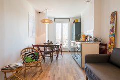 Lumineux et spacieux, cet appartement de style est traversant avec balcon et san Lyon, France Lyon côté Cool Appartement calme et lumineux Entire rental unit vacation rental 15317735