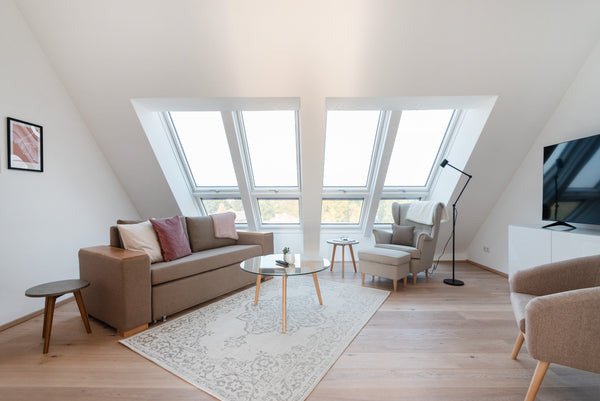 Die stilvolle Maisonette-Wohnung ist ein Wohntraum auf zwei Ebenen. Sie verfügt  Vienna, Austria Sophienne Apartments - Chic Maisonette 2 Entire serviced apartment vacation rental 53306639