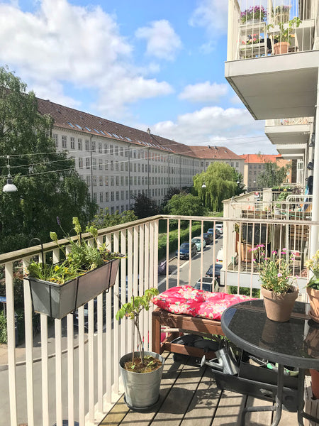 Newly renovarted with respect for the original style and details. <br /><br />Br Copenhagen, Denmark Charming apartment with balcony in the best area Entire condo vacation rental 640988137582957148