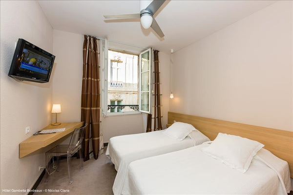 Gambetta Hotel is located in the center of Bordeaux, few minutes away from Gambe Bordeaux, France Lovely twin room with city view Room in boutique hotel vacation rental 35254789