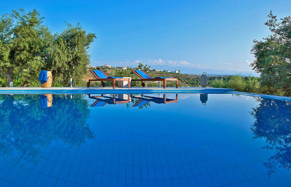 The lovely 5-bedroom Serenity Villa is located 800 meters only from the lovely s Chania, Greece Serenity Villa, 5 BD, private pool, 800m from sand Entire villa vacation rental 32059157