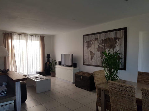 Bonjour! :) <br /><br />La chambre à louer se trouve sur bassens rive droite à l Bassens, France chambre privée-maison-15min du centre de Bordeaux Private room in home vacation rental 44241695