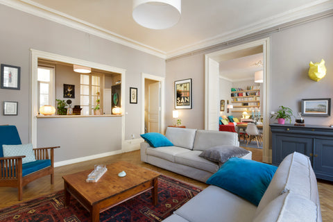 L'appartement dispose de 3 chambres et d'une salle bain  pouvant accueillir 7 vo Bordeaux, France T5  centre historique - PARKING possible (+10€/j) Entire rental unit vacation rental 17309366