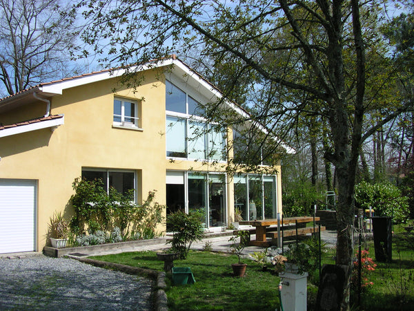 Corinne et Philippe vous accueillent dans leur propriété à Pessac, dans un envir Pessac, France Chambre d'hôtes indépendante au calme Private room in bed and breakfast vacation rental 52562006